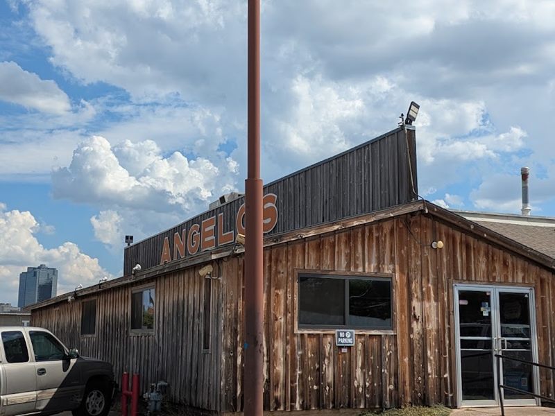 Angelo's Bar-B-Que exterior